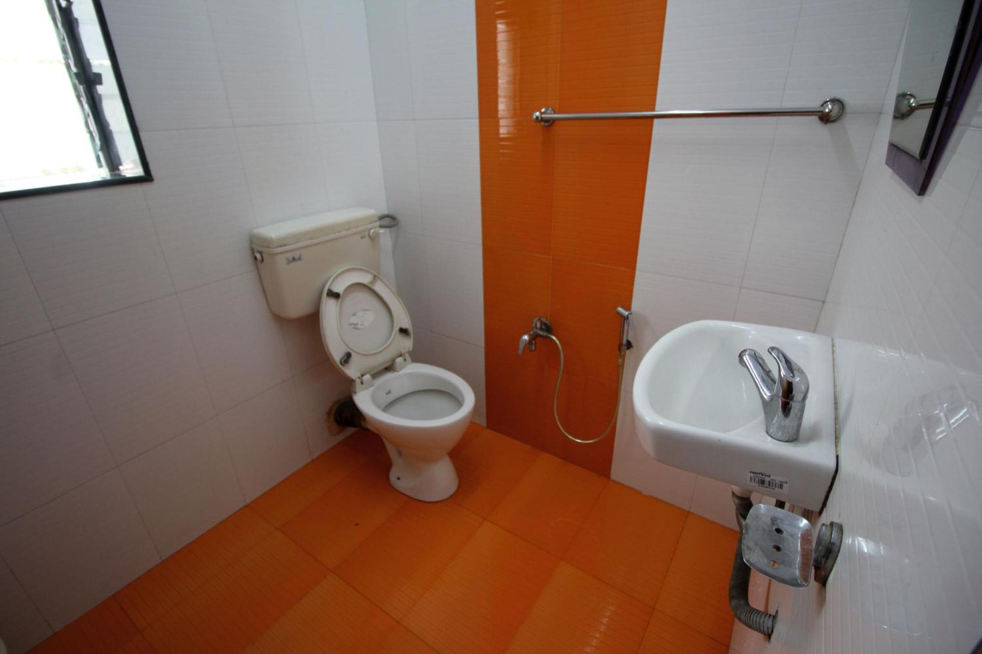 Hotel Golden Palace Pvt Ltd, Mumbai